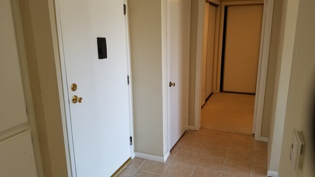 Building Photo - 28006 S Western Ave