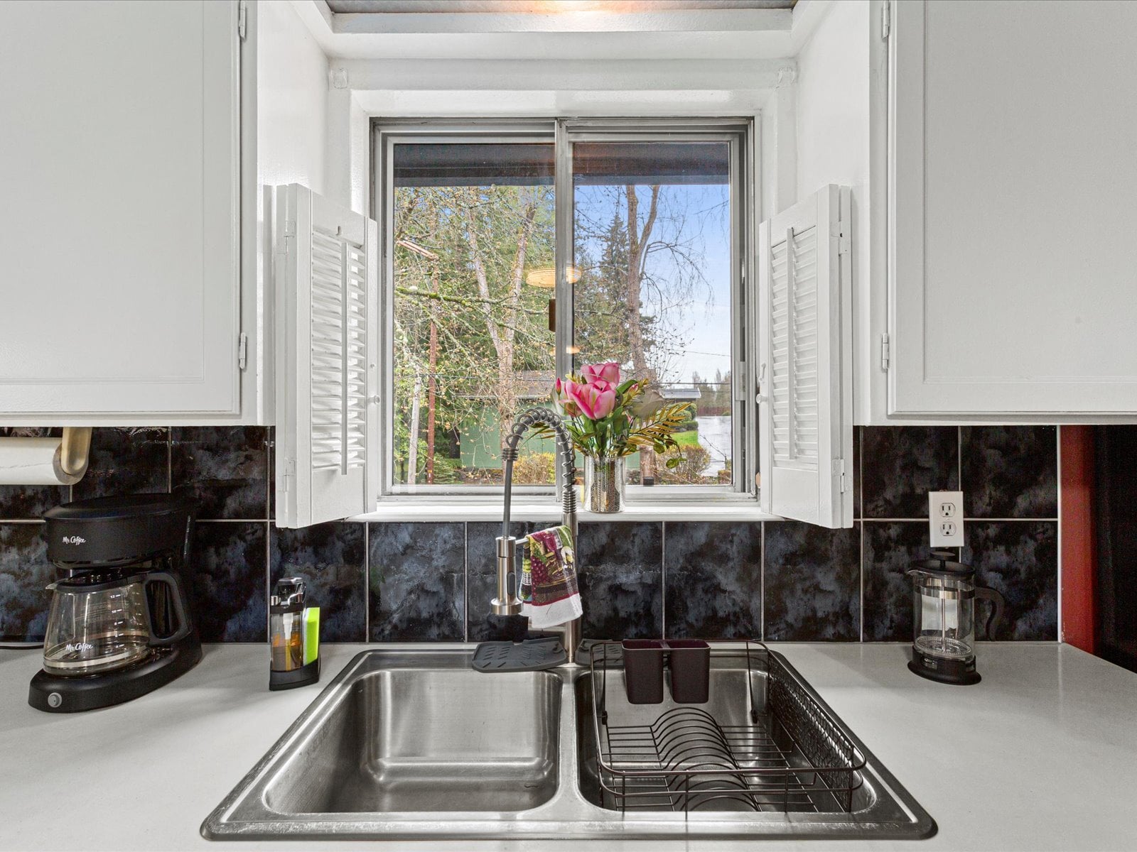 Building Photo - 16445 Ambaum Blvd S