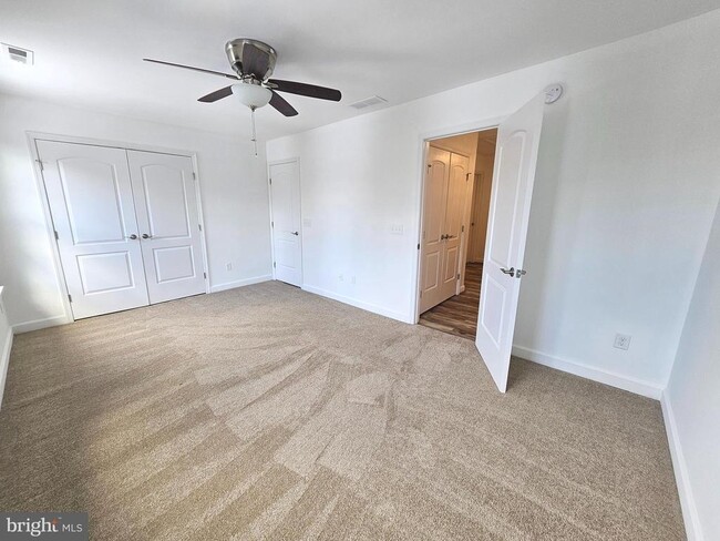 Building Photo - 73 Medal Way