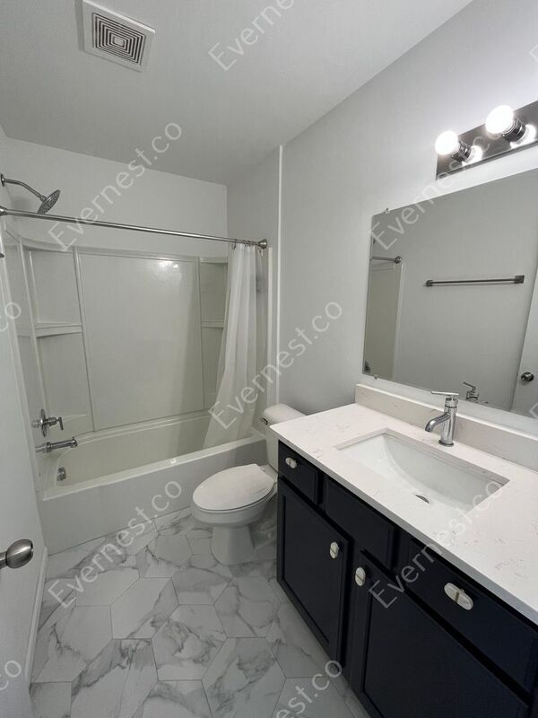 Building Photo - 3977 Trailway Commons Cir