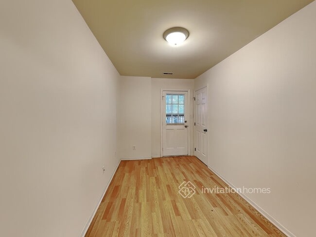 Building Photo - 4501 Woods End Ln