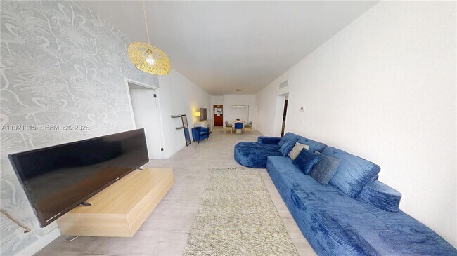 Building Photo - 4001 S Ocean Dr