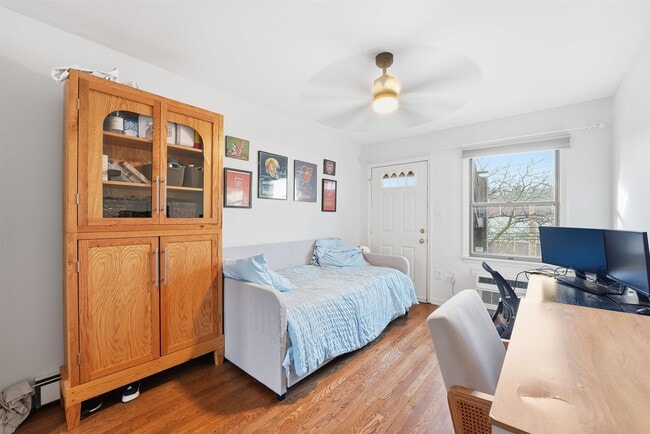 Building Photo - 635 Madison St