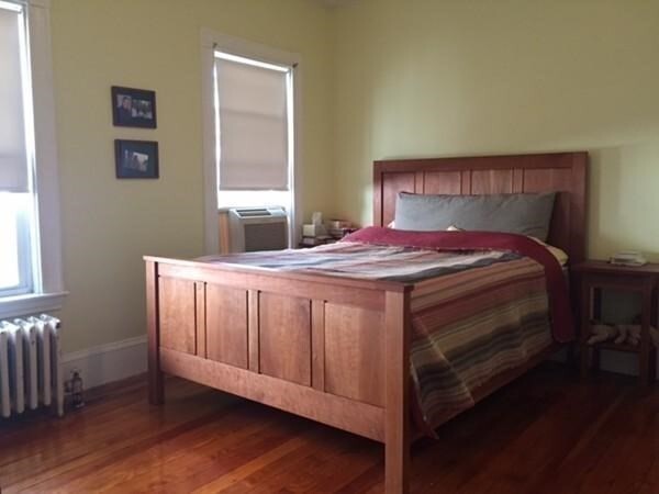 Building Photo - 27 Cambria St