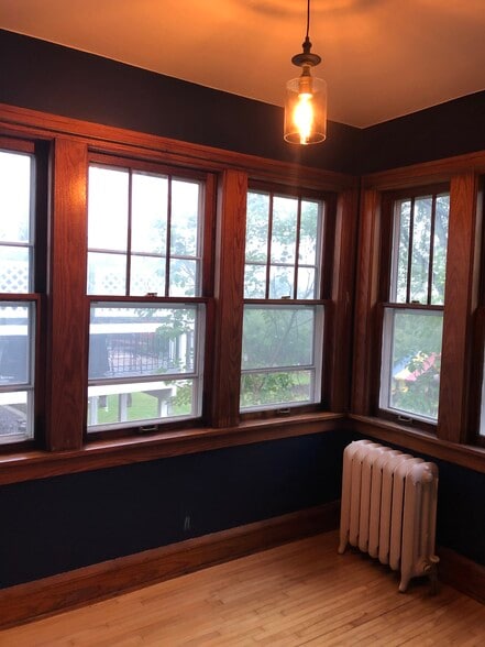 Bonus room (office), no closet - 318 Kenilworth Ave