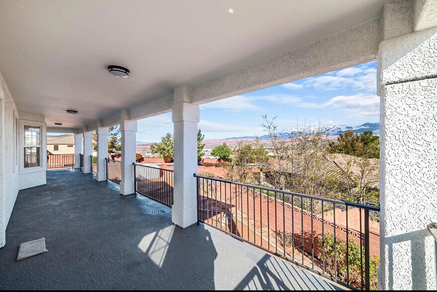 Deck - 2280 W Vista Ct