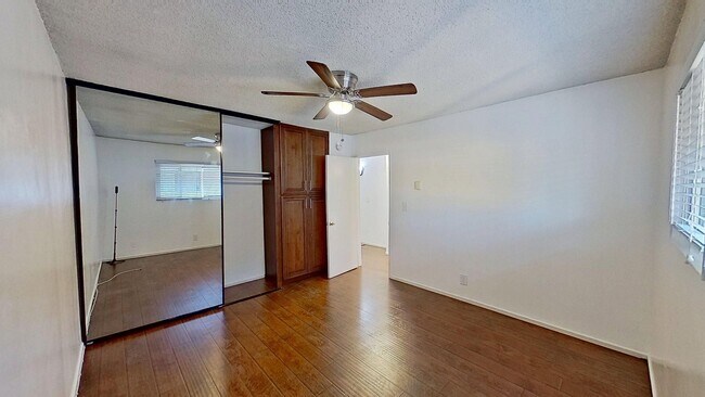 Building Photo - 12072 Bailey St