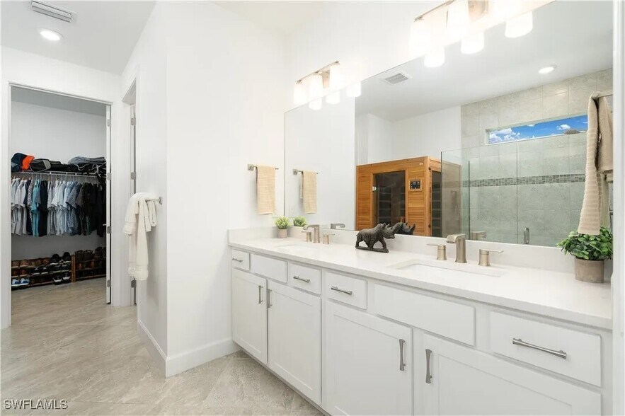Master Bath - 15551 Northridge Rd