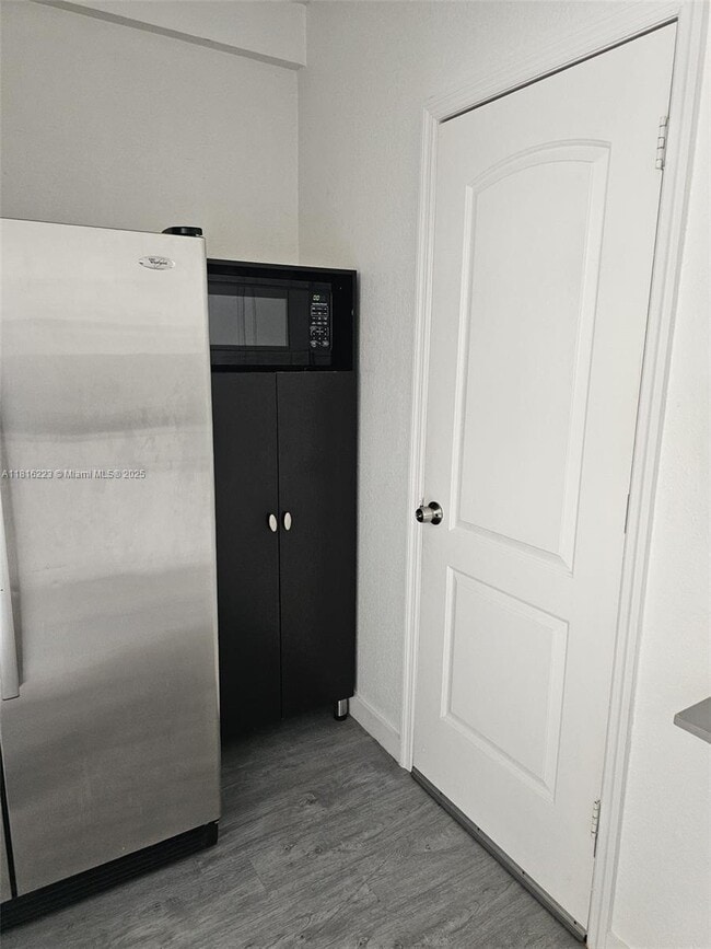 Building Photo - 23 Miami Gardens Rd