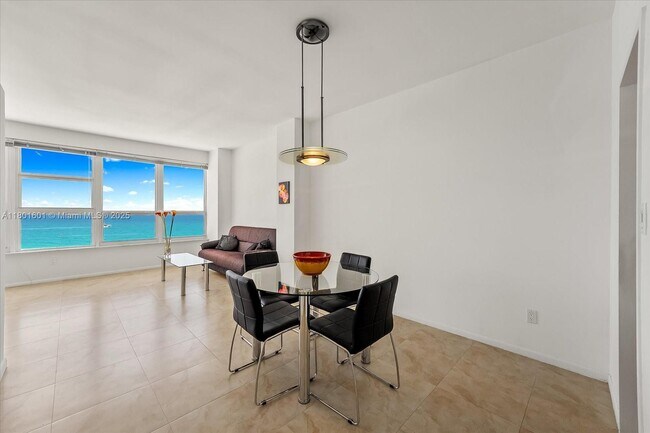 Building Photo - 4925 Collins Ave