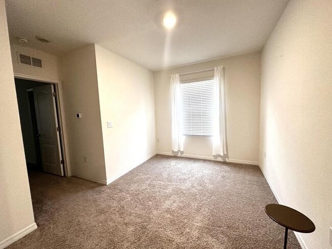 Building Photo - 370 Feltrim Reserve Blvd