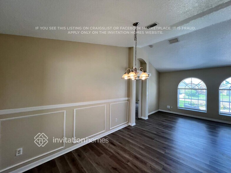 Building Photo - 1933 SW Lennox St