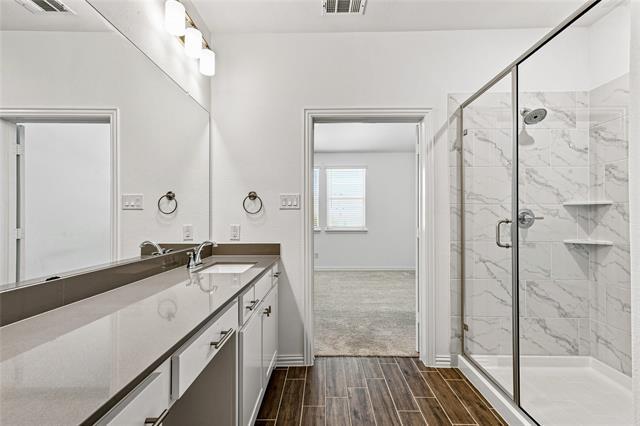 Building Photo - 537 Parkside Dr