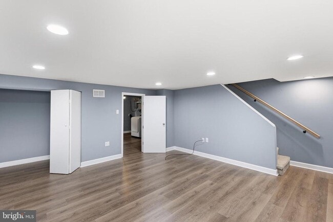 Building Photo - 8130 Kirkwall Ct