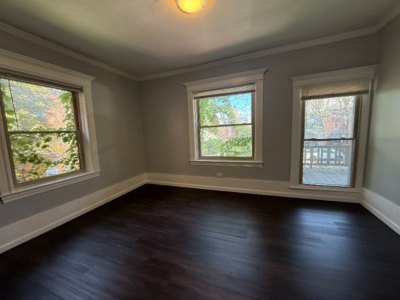 Building Photo - 4622 2nd Ave