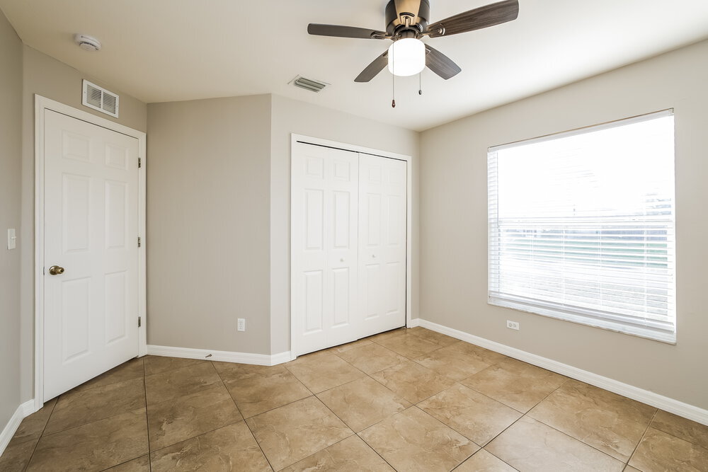 Building Photo - 1718 SW 12th Terrace