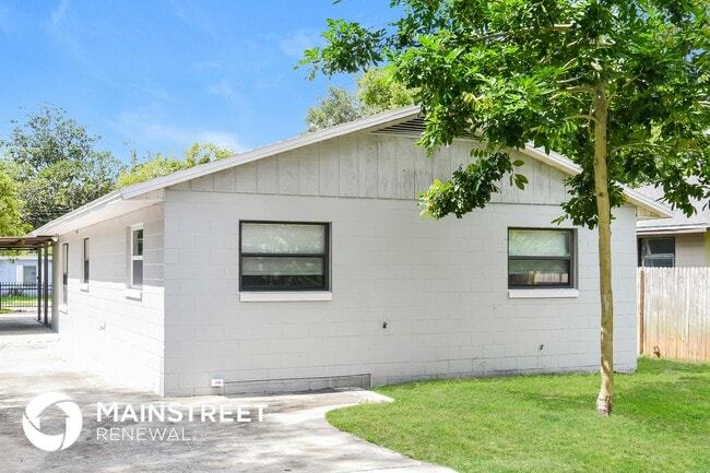 Building Photo - 1003 38th St