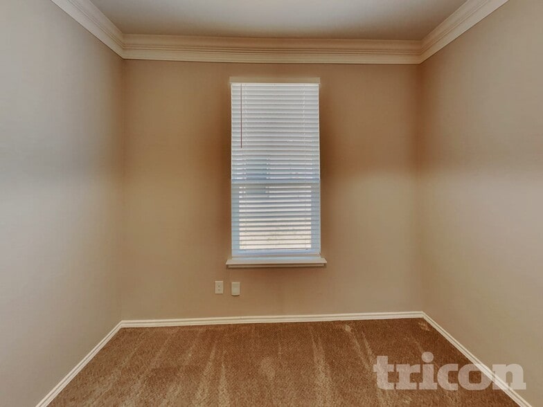 Building Photo - 10019 Placid Bay