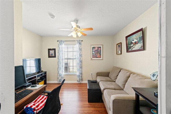 Building Photo - 221 Prather Dr