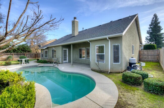 Building Photo - 139 Athens Ave