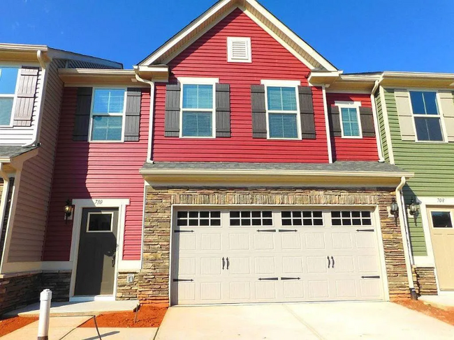 Primary Photo - 710 Volta Dr NW
