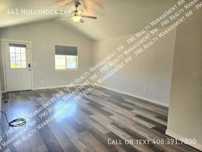 Building Photo - 441 Hollyhock Ln