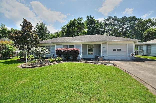 Building Photo - 206 Pecan Dr