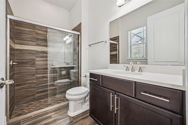 Building Photo - 10819 Savona Way