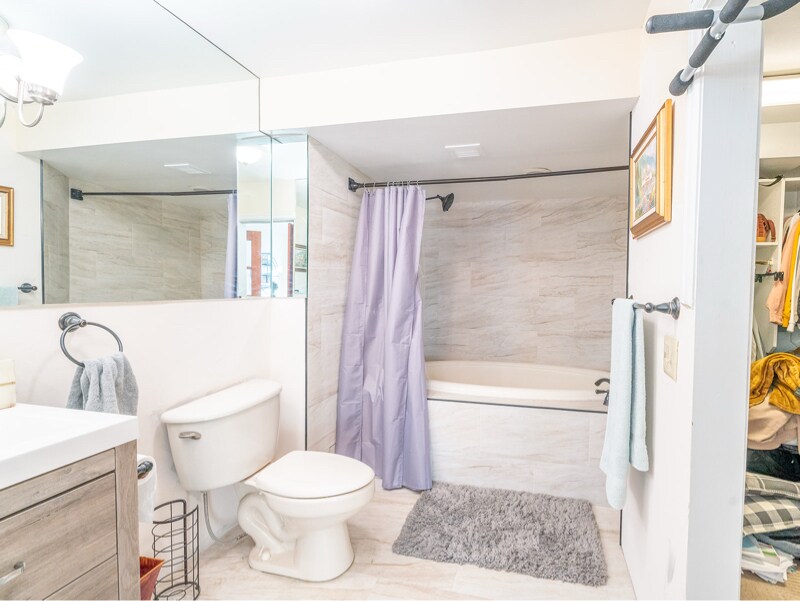 Building Photo - 3100 E Cherry Creek S Dr