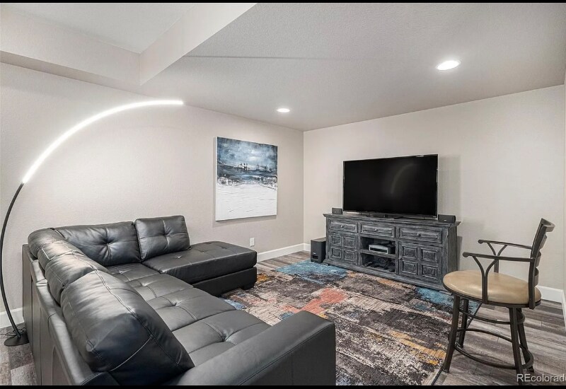 Building Photo - 1170 McMurdo Cir