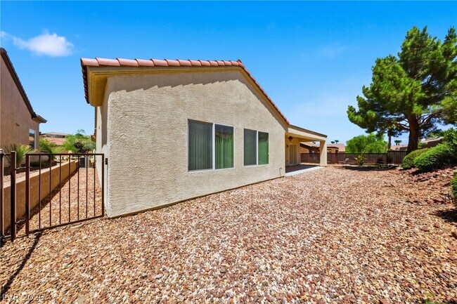Building Photo - 2148 Shadow Canyon Dr
