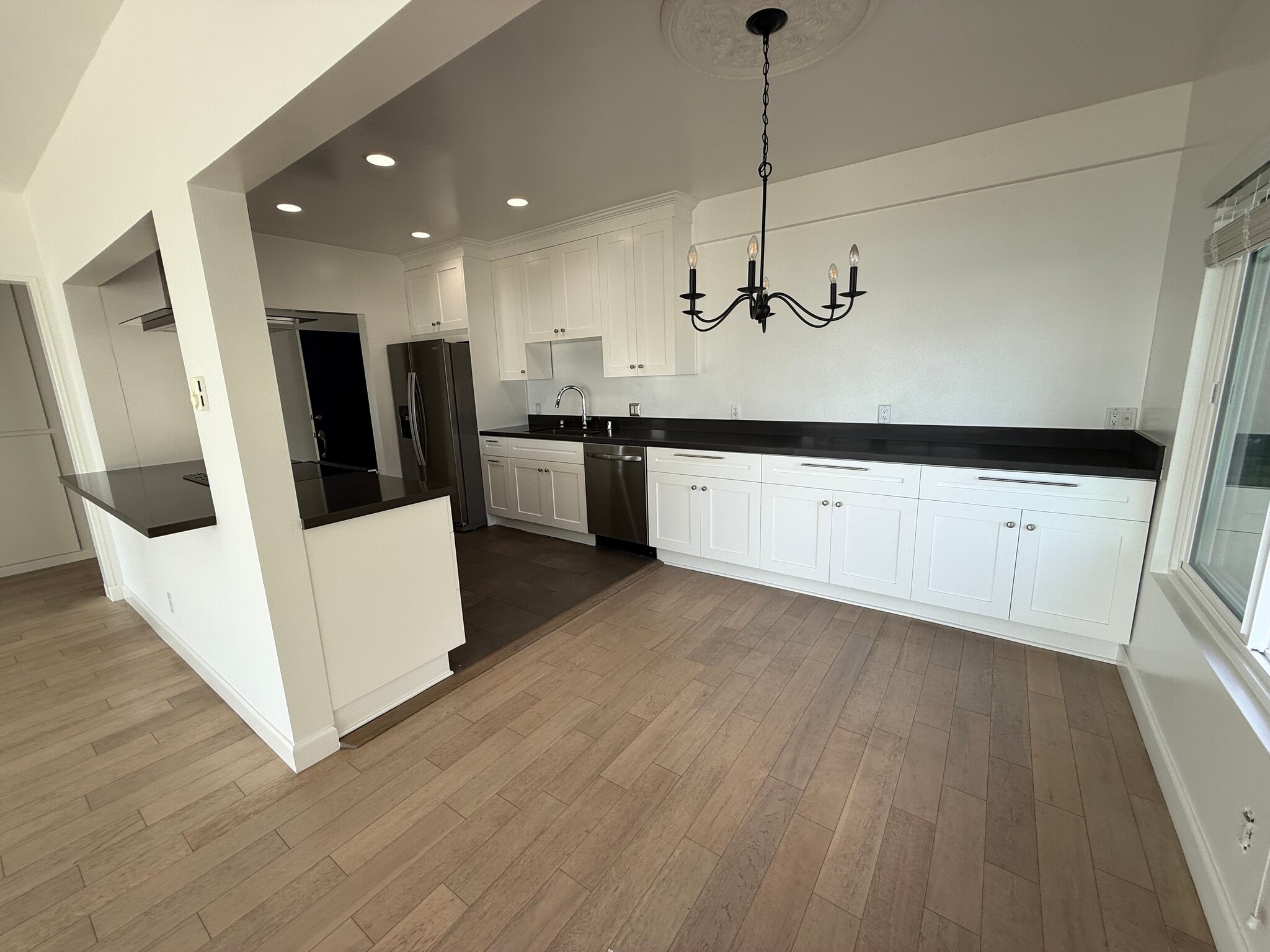 Building Photo - 18139 Coastline Dr