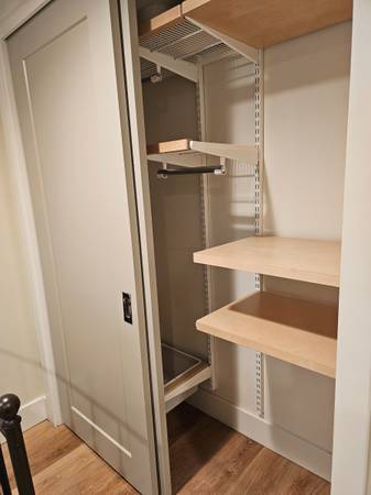 Building Photo - 3920 SE Grant St