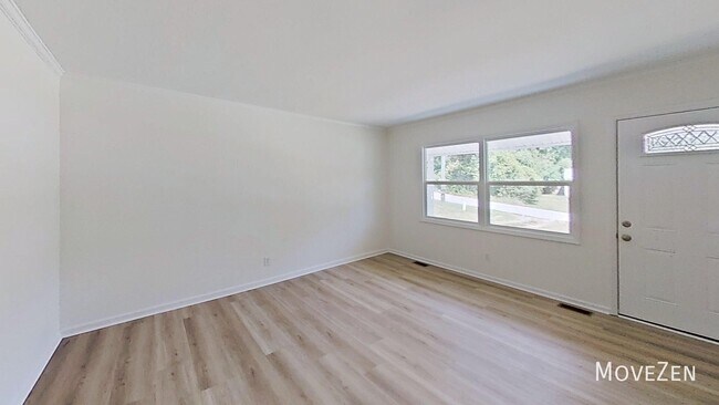 Building Photo - 206 Plaza Dr