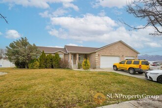 Building Photo - Large Basement Apartment in Great South Jordan Location!