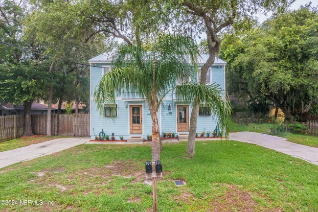 Building Photo - 798 Main St