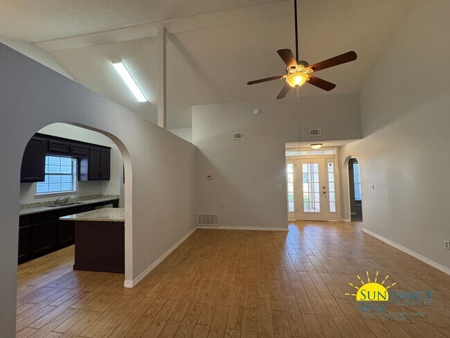 Building Photo - 130 Wright Cir