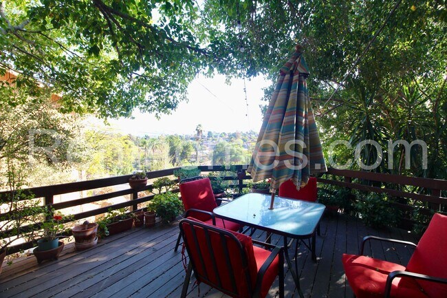 Building Photo - 8830 Mariposa St