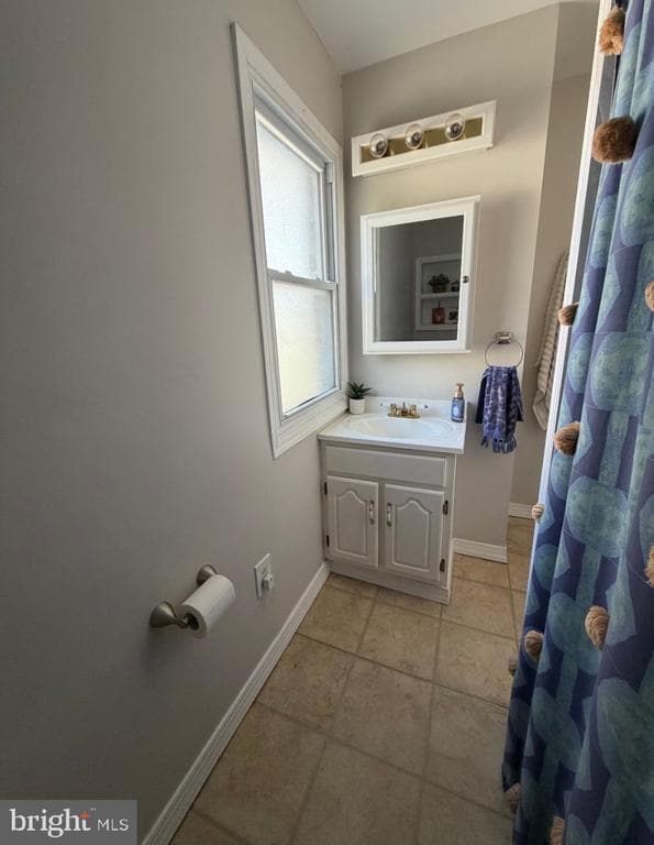 Building Photo - 131 E Ormond Ave