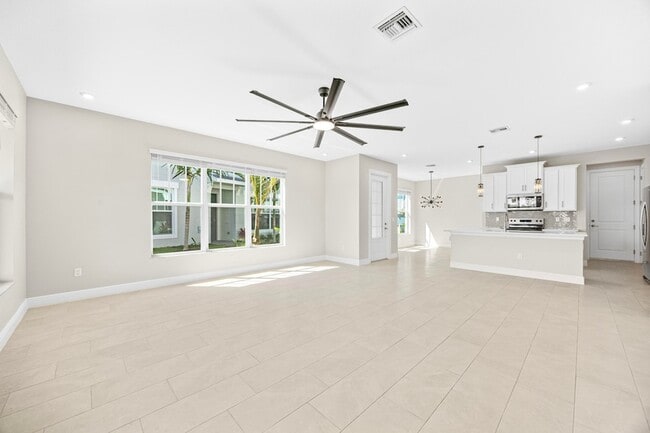 Building Photo - 3552 NW Solange Ct