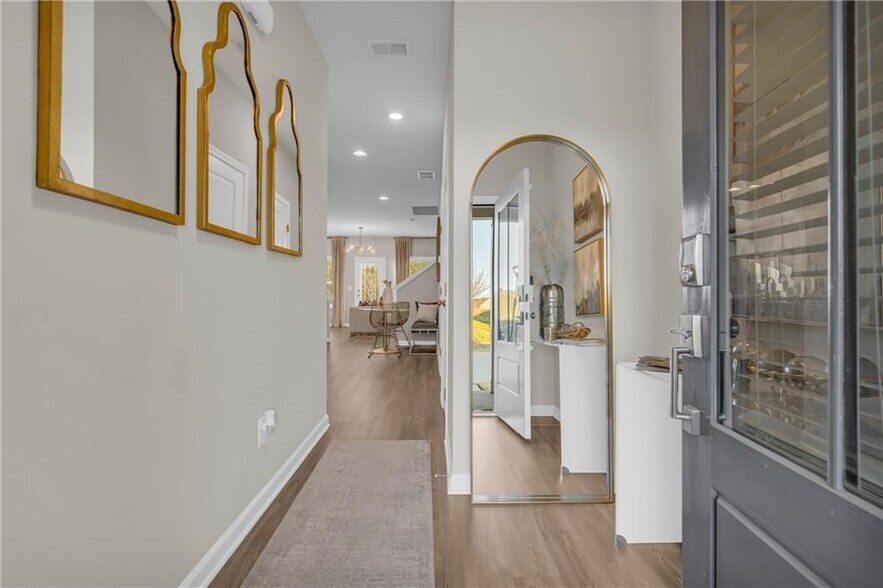 Building Photo - 1959 Hidden Hts