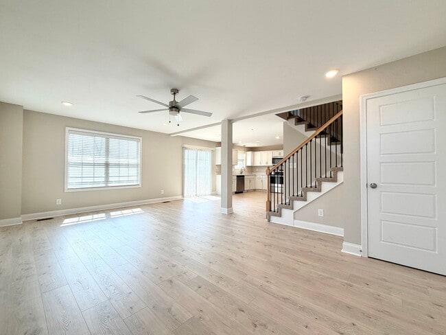 Building Photo - 2662 Scott Dr