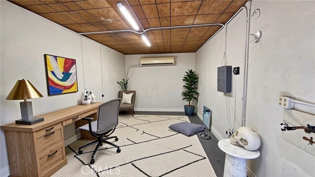 Building Photo - 17634 Bromley St