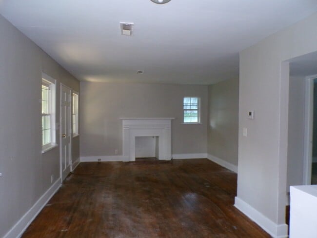 Building Photo - 708 40th St