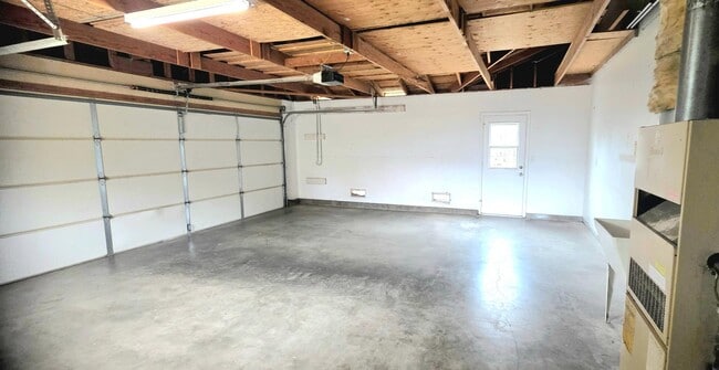 Building Photo - 1010 Nez Perce Dr