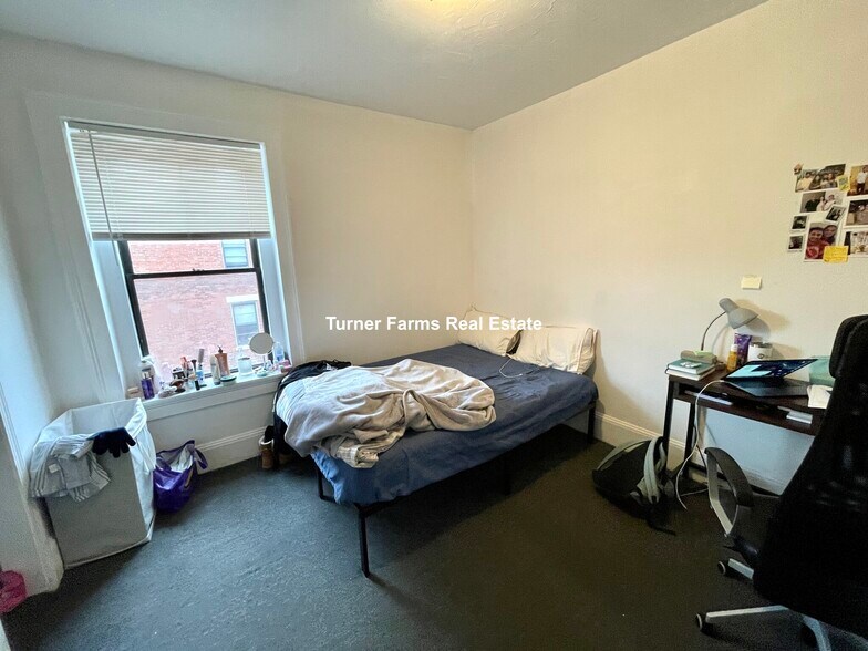 Building Photo - 880 Huntington Ave