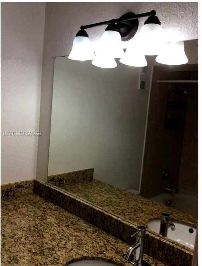 Building Photo - 15689 SW 106th Ln