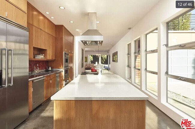 Primary Photo - 4430 Lindblade Dr