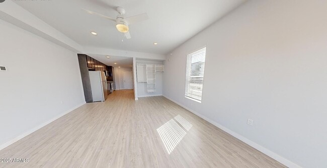 Building Photo - 11850 W Fillmore St