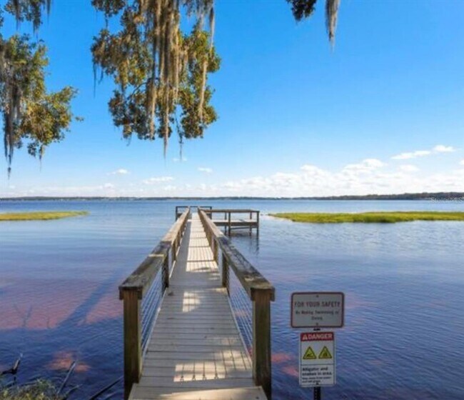 Building Photo - 10817 Masters Dr